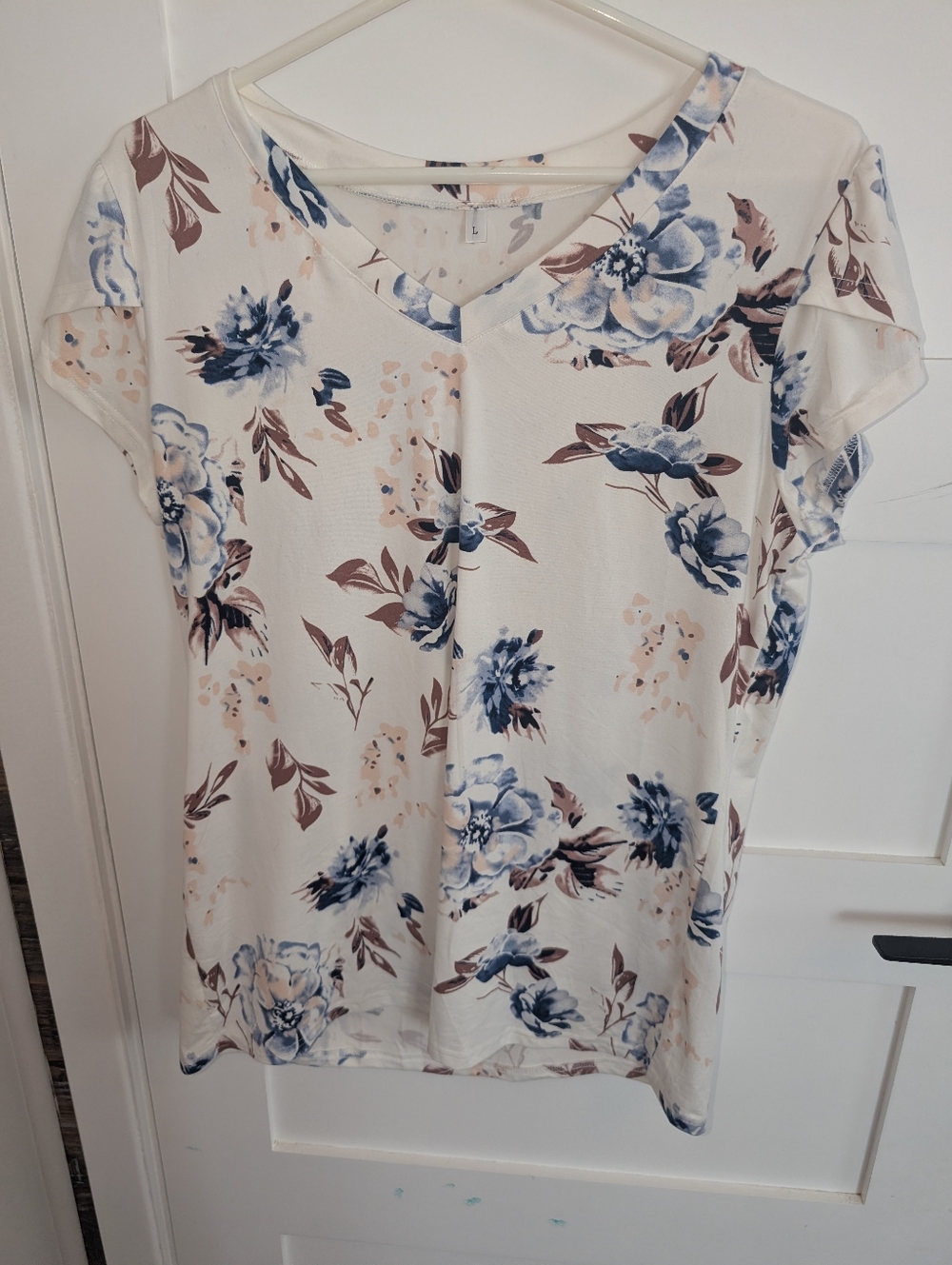 Floral V-Neck Women’s Top - Blue & Cream - Picture 1 of 4